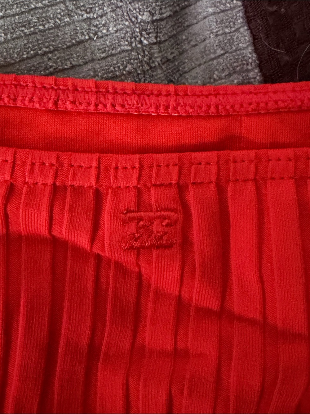 Billabong- Red Ribbed Square-Neck Bikini Top - Picture 3 of 3